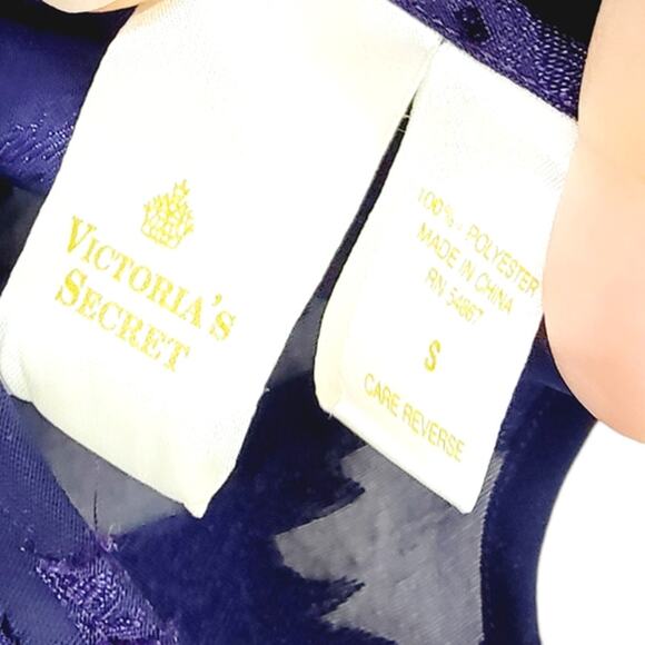 Victoria's Secret Gold Label Purple Sheer Nightgown and Robe - Size S - Picture 15 of 15